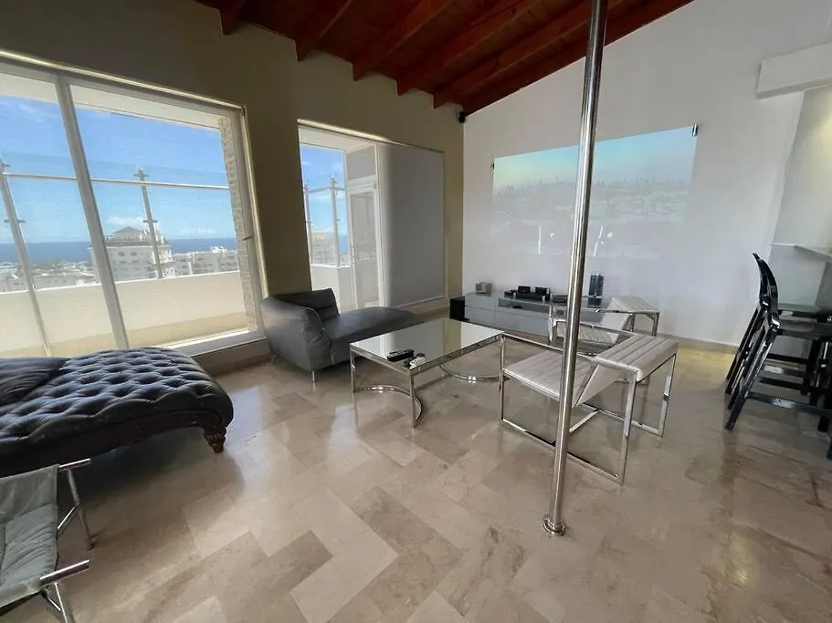 Extravagant High Rise Bachelor Ph Private Jacuzzi Apartman Santo Domingo 0*,