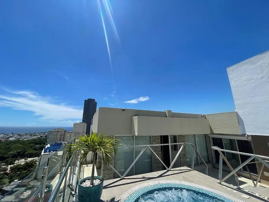 Extravagant High Rise Bachelor Ph Private Jacuzzi Apartman Santo Domingo 0*,